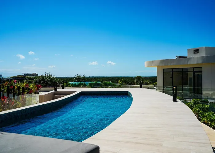 Oasis Jungle Views, 4 Pools & Near *