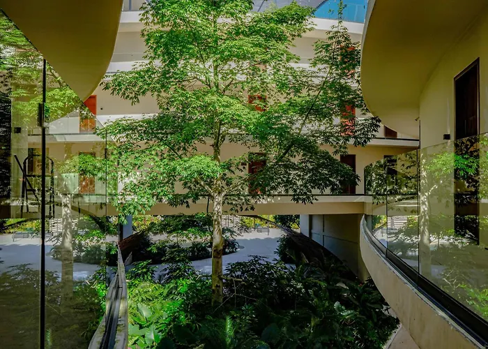 Apartment Oasis Jungle Views, 4 Pools & Near