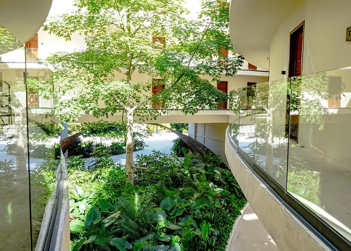 Oasis Jungle Views, 4 Pools & Near *