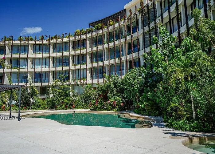 Oasis Jungle Views, 4 Pools & Near *