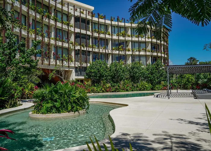 Oasis Jungle Views, 4 Pools & Near